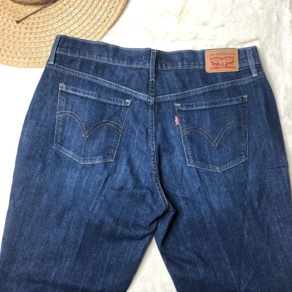 Levi’s size 10 30 x 32